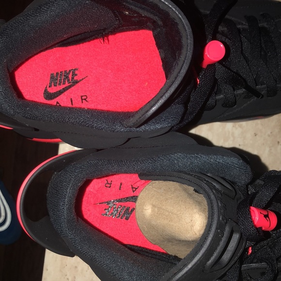 2018 Retro Jordan 6 Deadstock with original box - Picture 3 of 5